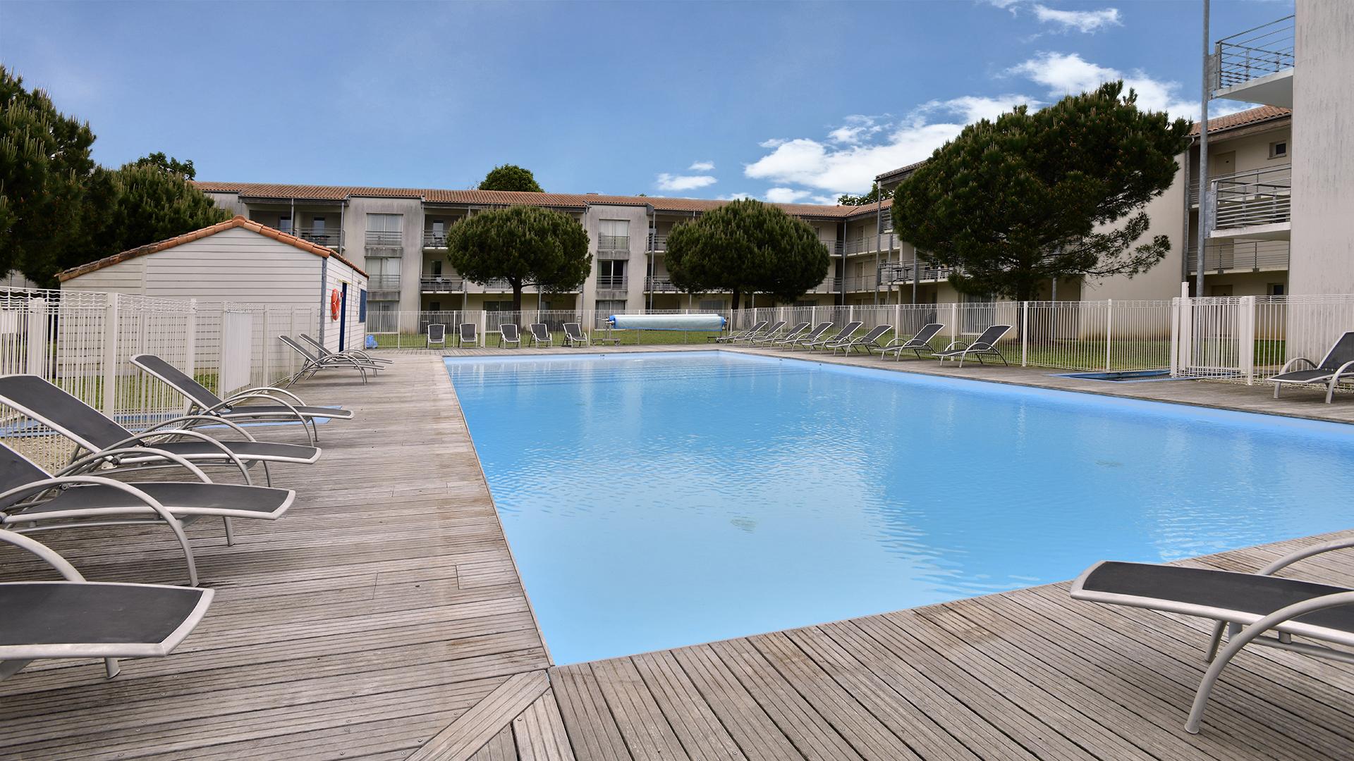 Vacanceole - Le Domaine Du Chateau - La Rochelle / Ile De Re Lagord Exterior photo